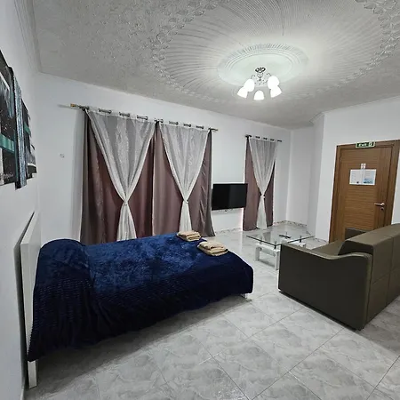 Sea-view 1 Bedroom -sleeps 4 アパート *