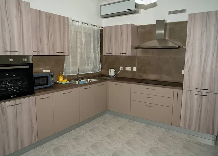 Apartament Sea-view 1 Bedroom -sleeps 4 Marsaskala